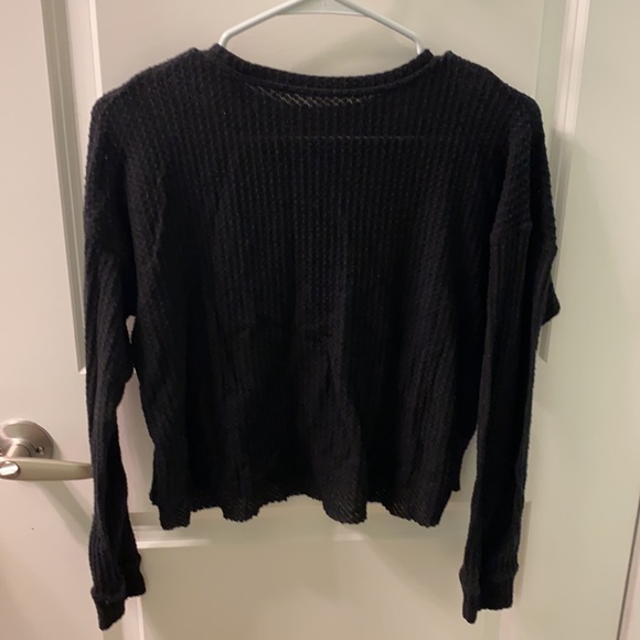 Long sleeve ribbed black top from American Eagle - Picture 2 of 3